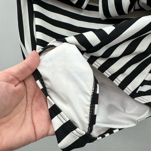 COCOSHIP striped black-white halter tie one piece contemporary swimsuit. 3XL - Picture 4 of 9